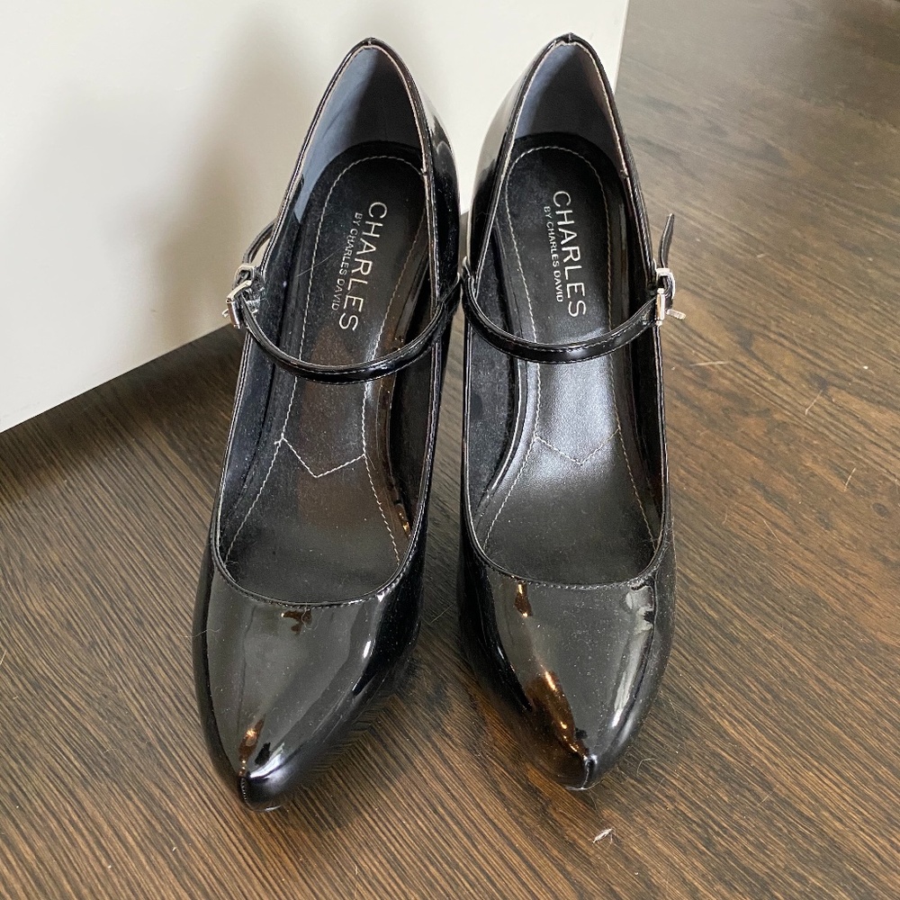 Black Mary Jane heels